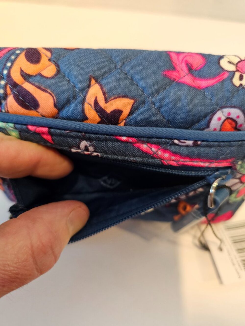 NWT Vera Bradley RFID Riley Compact Wallet Dragon Fruit Floral Paisley Blue Pink - Picture 3 of 12
